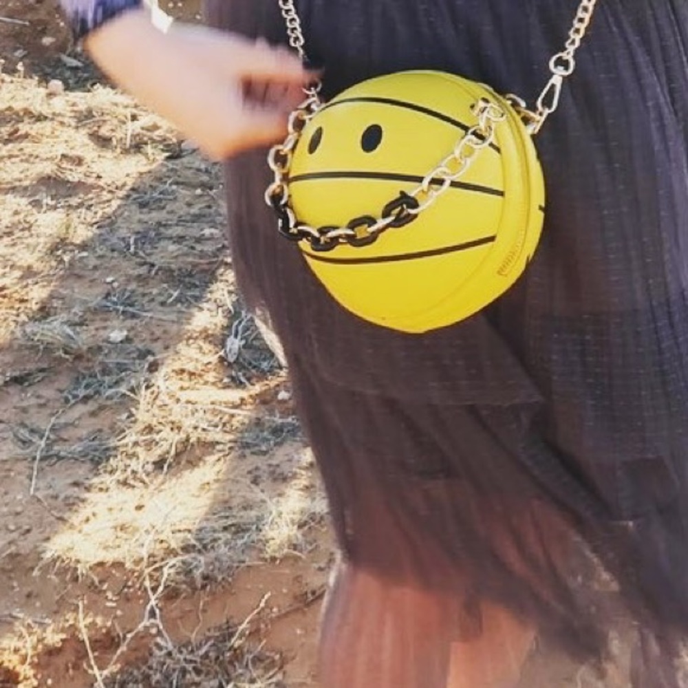 Happy To Bounce Handbag - Picture 3 of 8